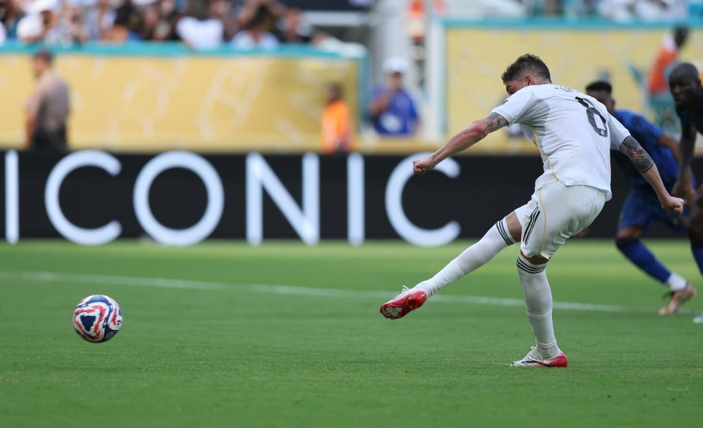 湖人曾放弃他，如今他成为三分球王，佩林卡懊悔不已